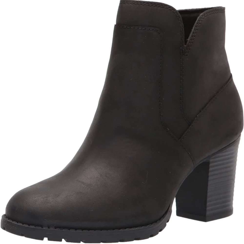 Clarks Verona Heeled Bootie/Fashion Heel Size 8